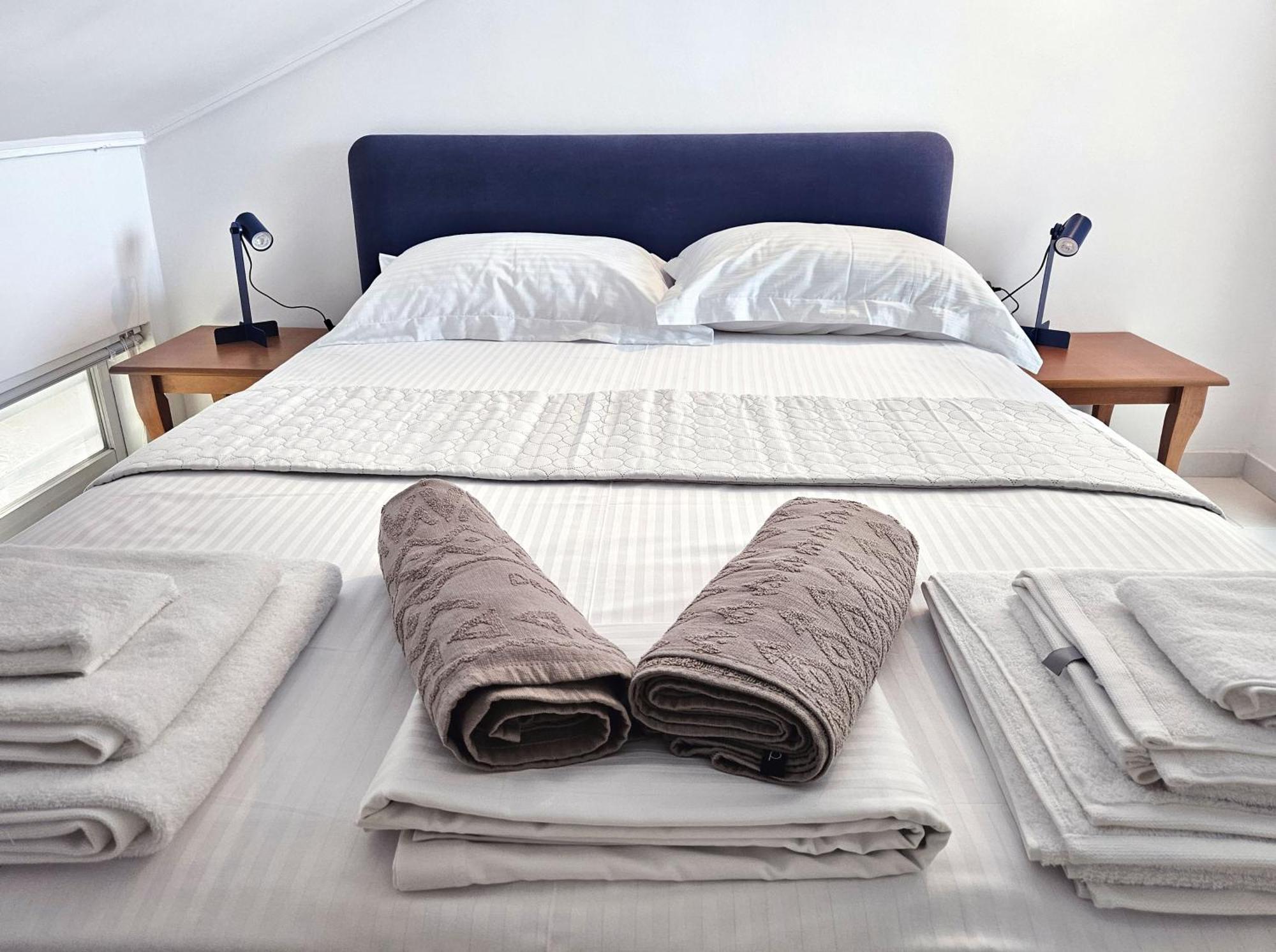 Lagonisi Beach House Kalivia Thorikou Room photo